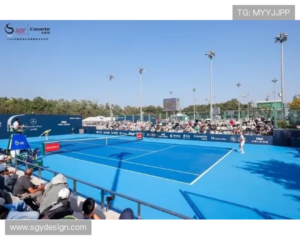 网球大师赛激战正酣 多位顶级球员争夺年终总决赛席位