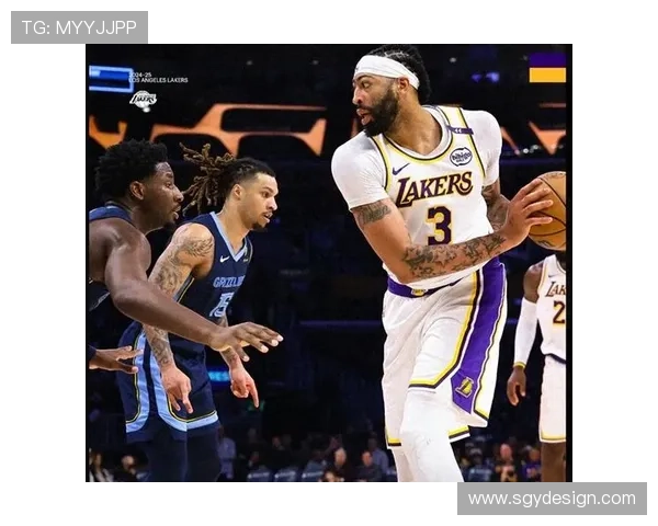 詹姆斯复出带领湖人豪取四连胜，浓眉砍下30分引领防守潮